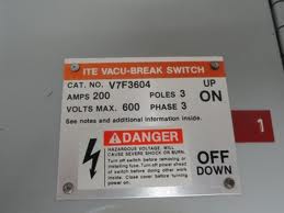 V7E/V7F Panelboard Switches